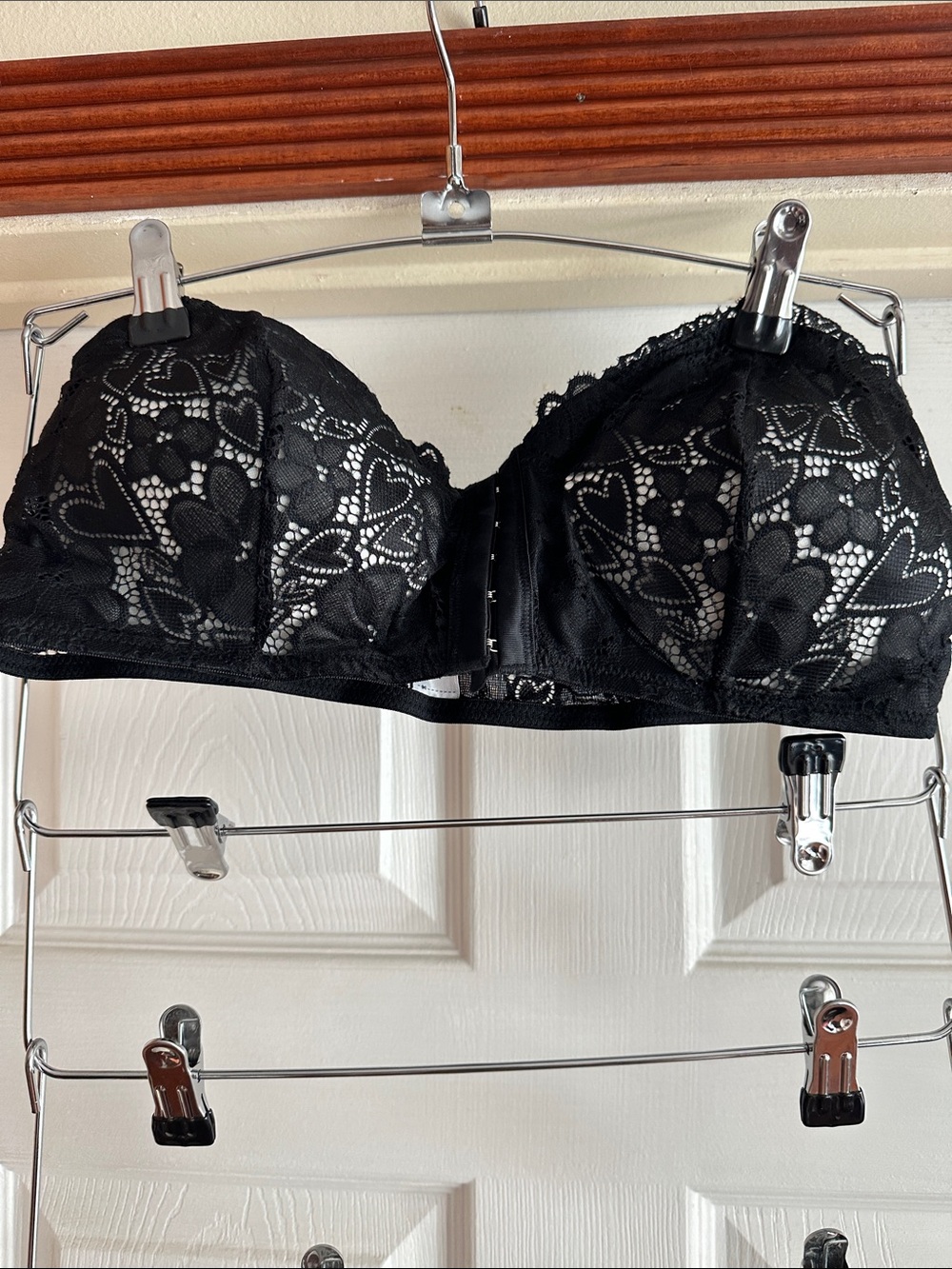 Black Lace Strapless Bra - Classic Women's Intimates